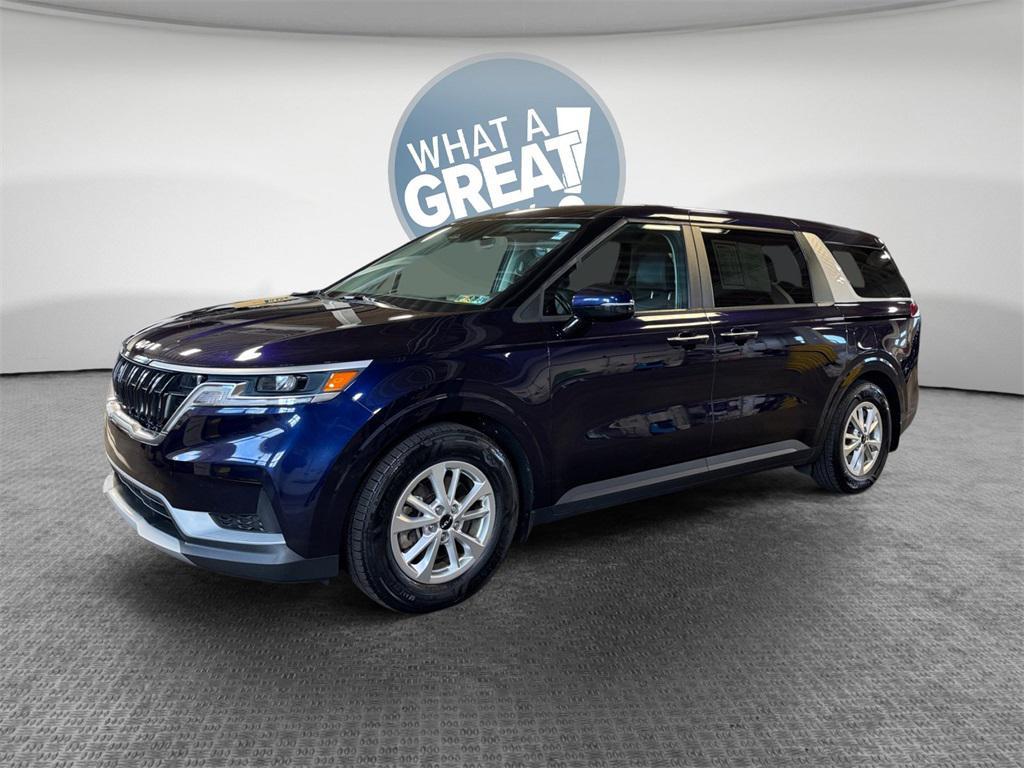 used 2023 Kia Carnival car, priced at $28,999