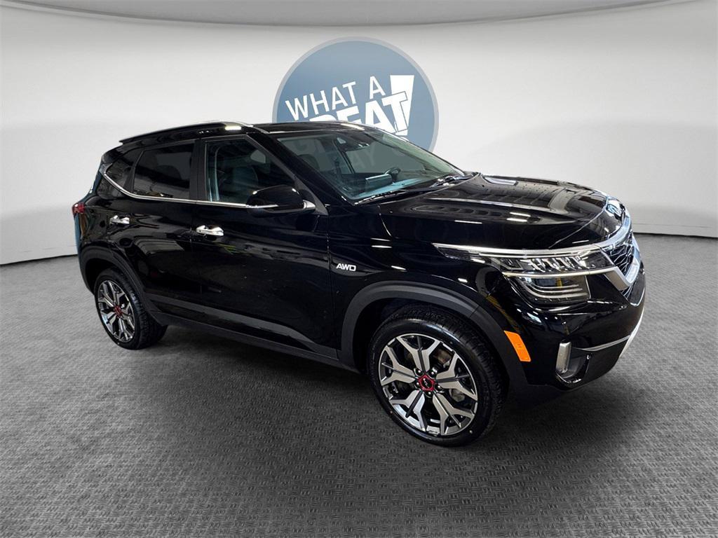 used 2023 Kia Seltos car, priced at $22,999