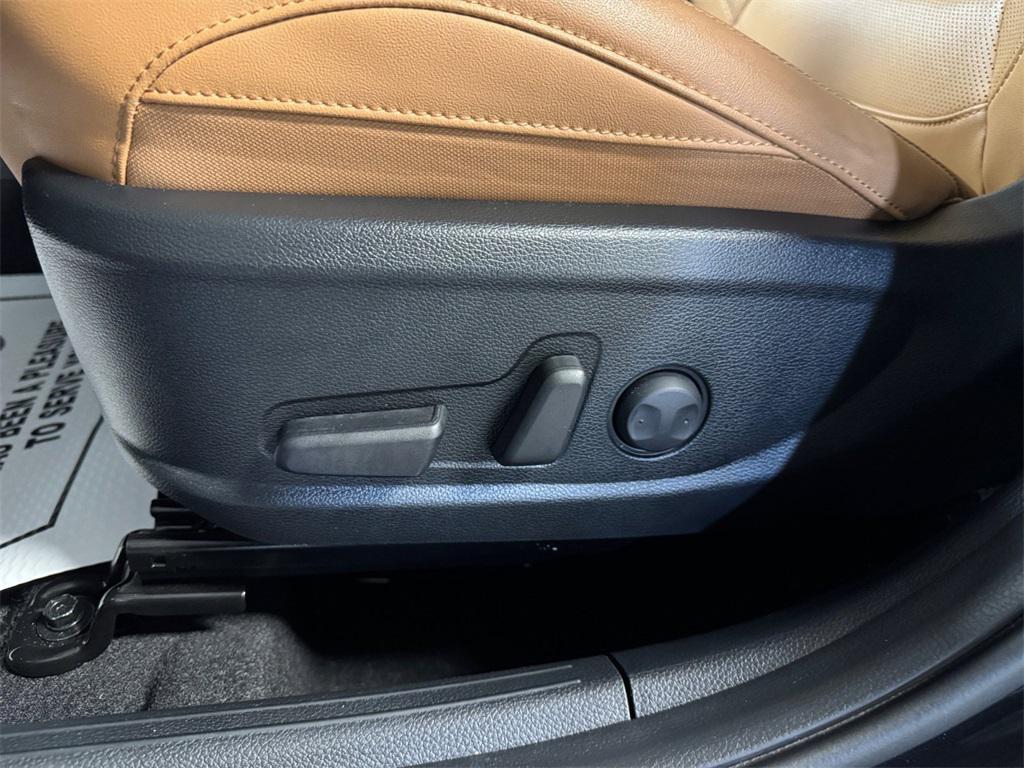 used 2025 Kia Seltos car, priced at $26,499