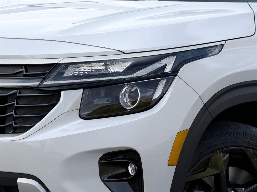 new 2026 Kia Seltos car, priced at $30,000
