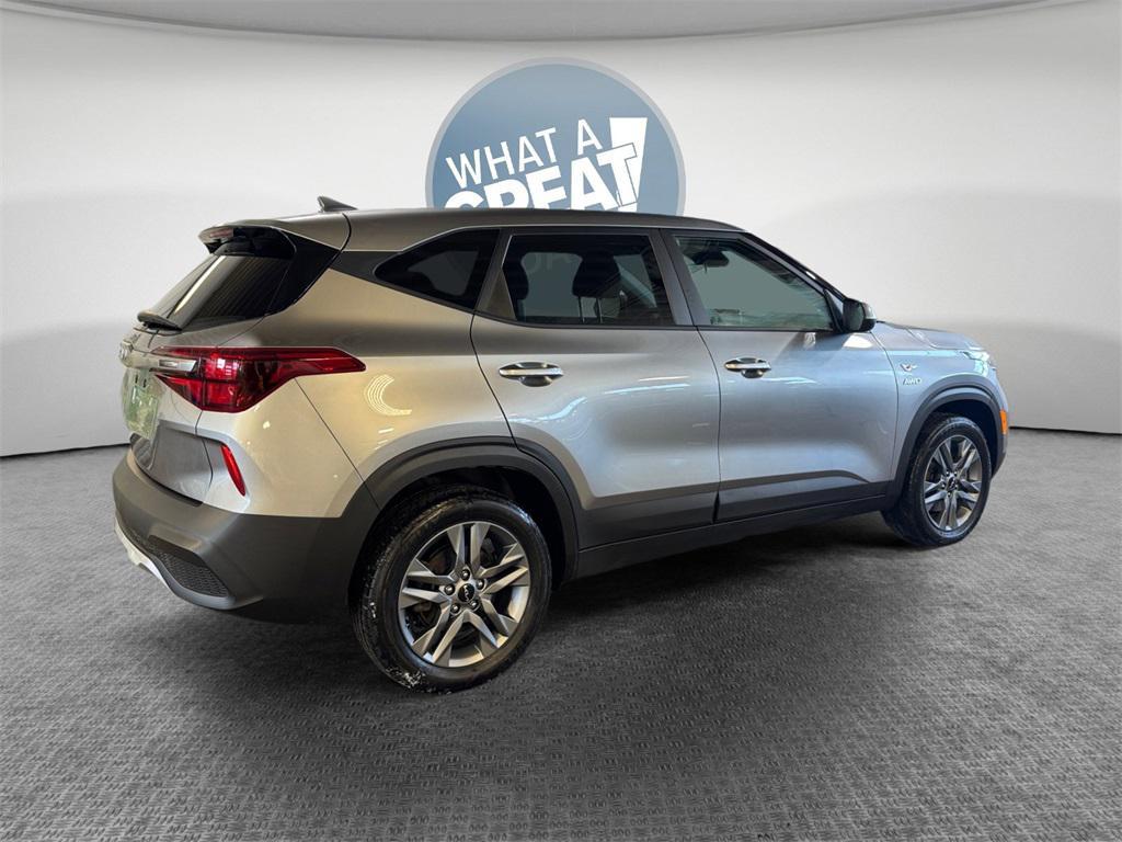 used 2023 Kia Seltos car, priced at $21,554
