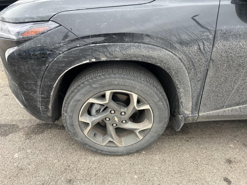 used 2025 Chevrolet Trax car, priced at $20,562