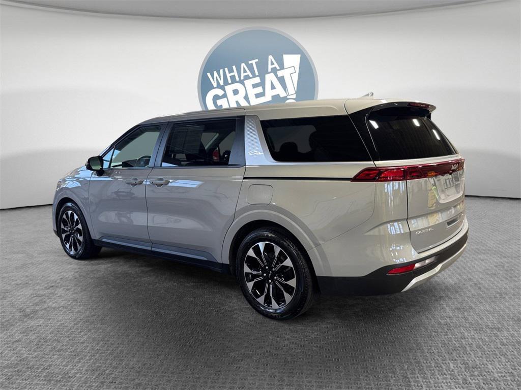 used 2024 Kia Carnival car, priced at $29,499