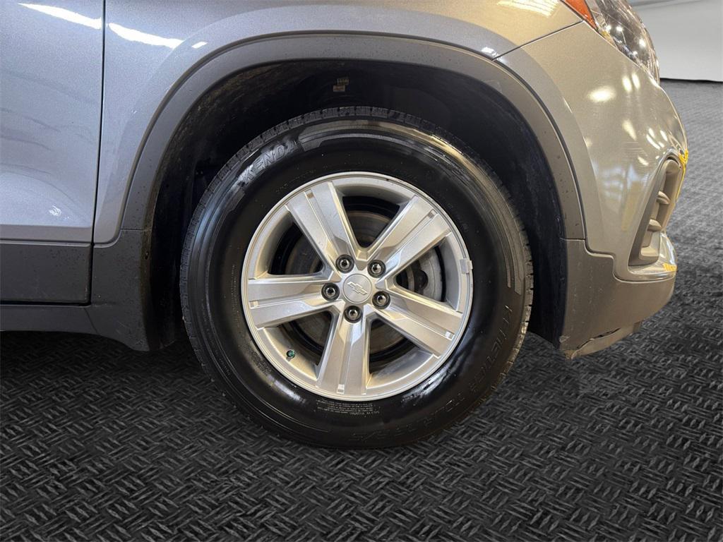 used 2020 Chevrolet Trax car, priced at $9,999