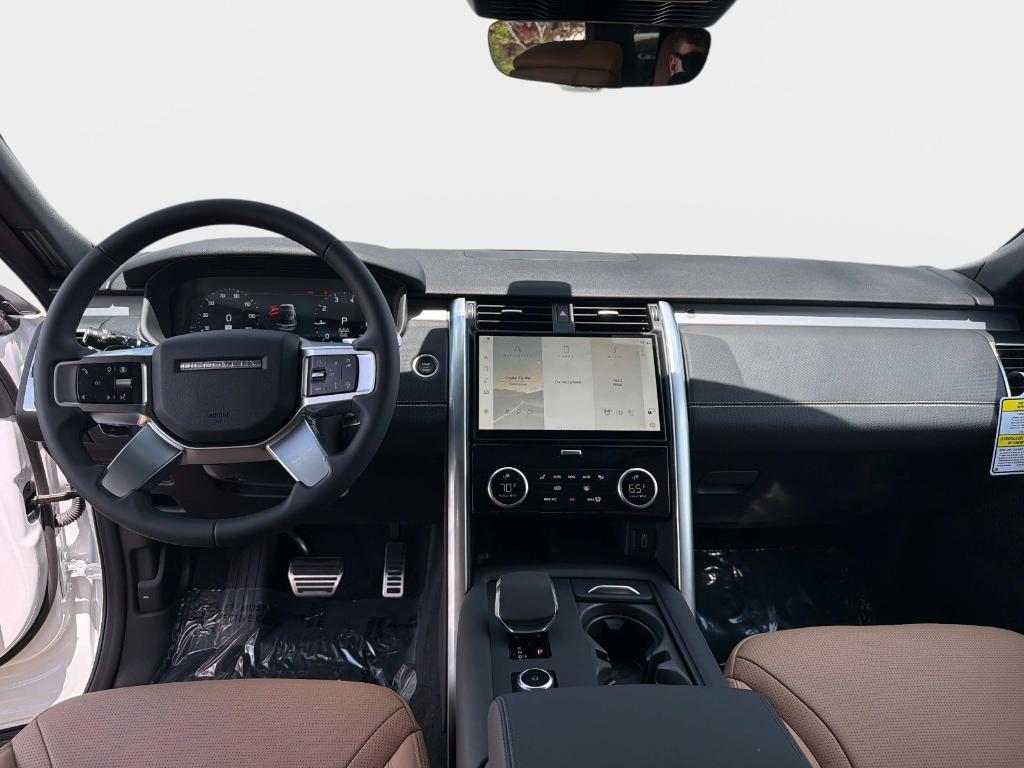 new 2026 Land Rover Discovery car, priced at $75,708