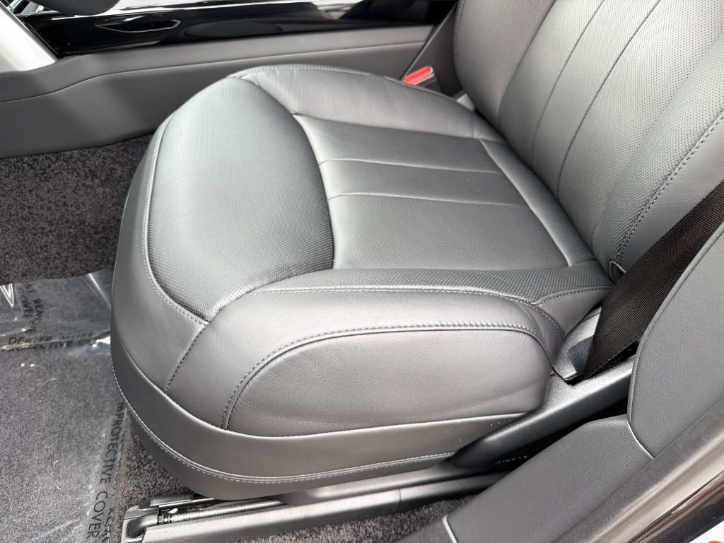 new 2026 Land Rover Range Rover car, priced at $143,752