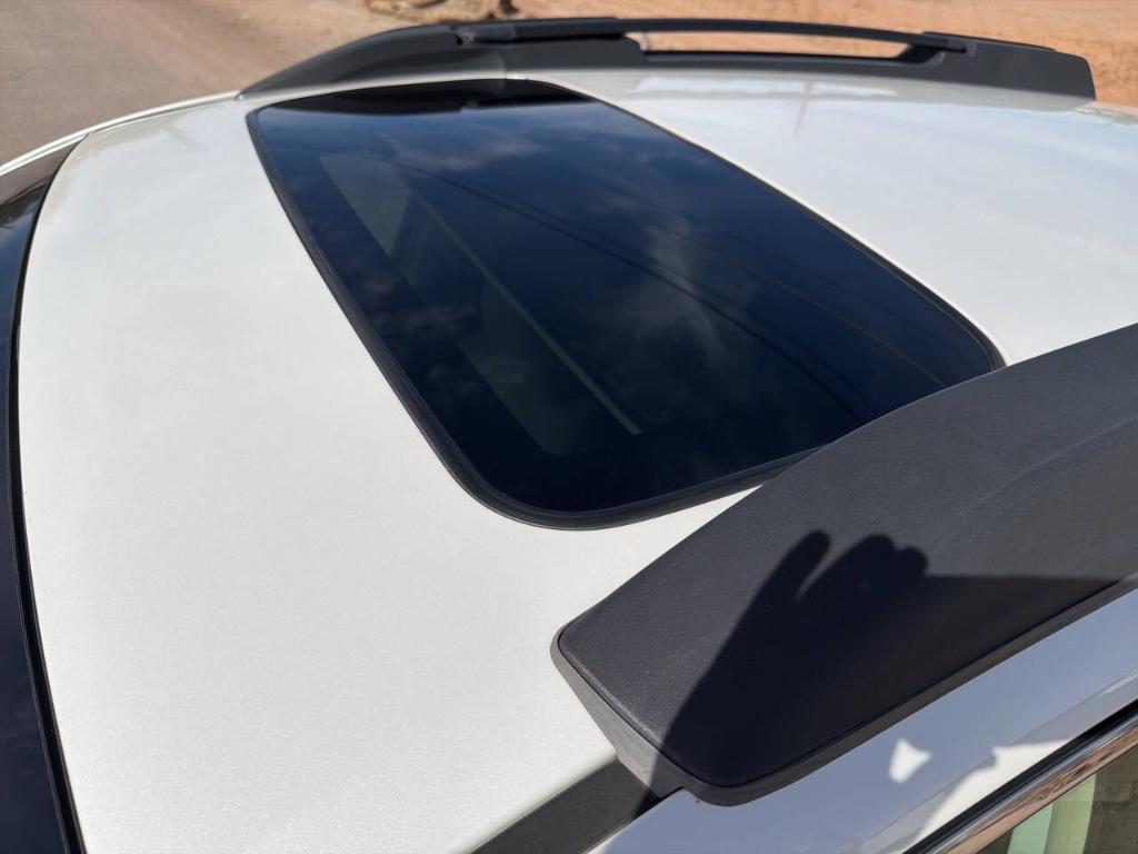 used 2010 Subaru Outback car, priced at $5,995