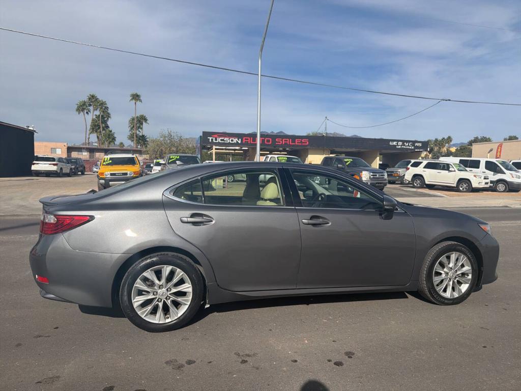 used 2014 Lexus ES 300h car, priced at $13,995