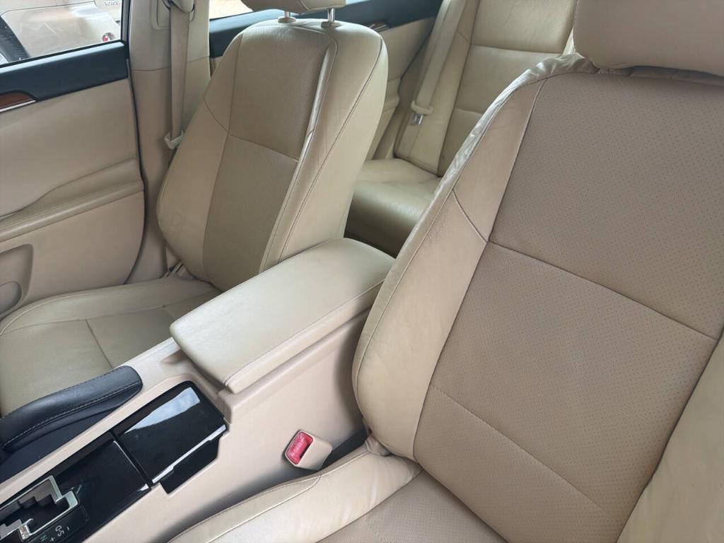 used 2014 Lexus ES 300h car, priced at $13,995