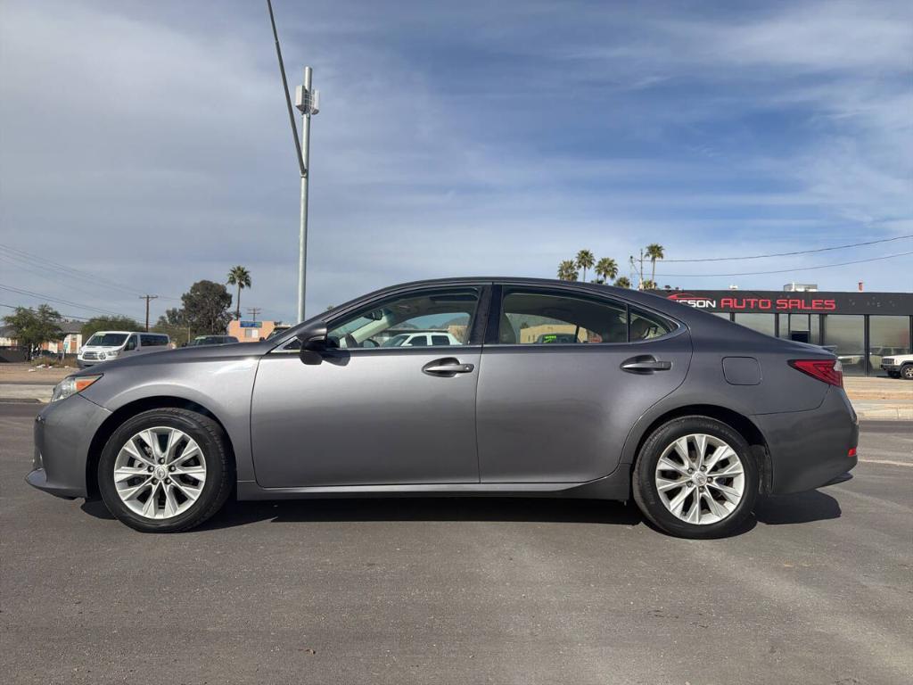 used 2014 Lexus ES 300h car, priced at $13,995