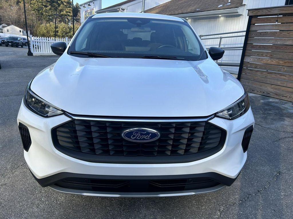 used 2024 Ford Escape car