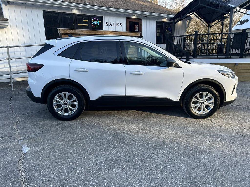 used 2024 Ford Escape car