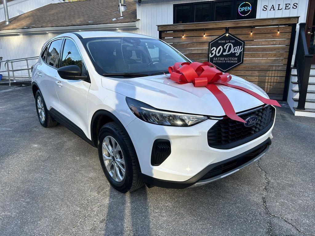 used 2024 Ford Escape car
