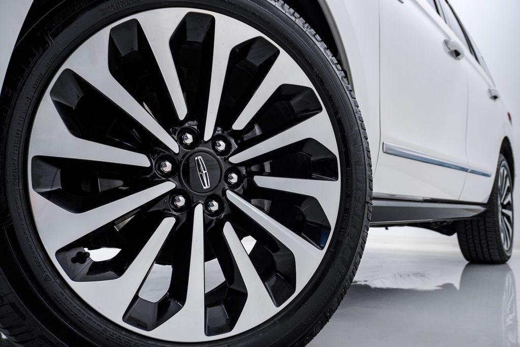 used 2022 Lincoln Navigator car, priced at $55,000