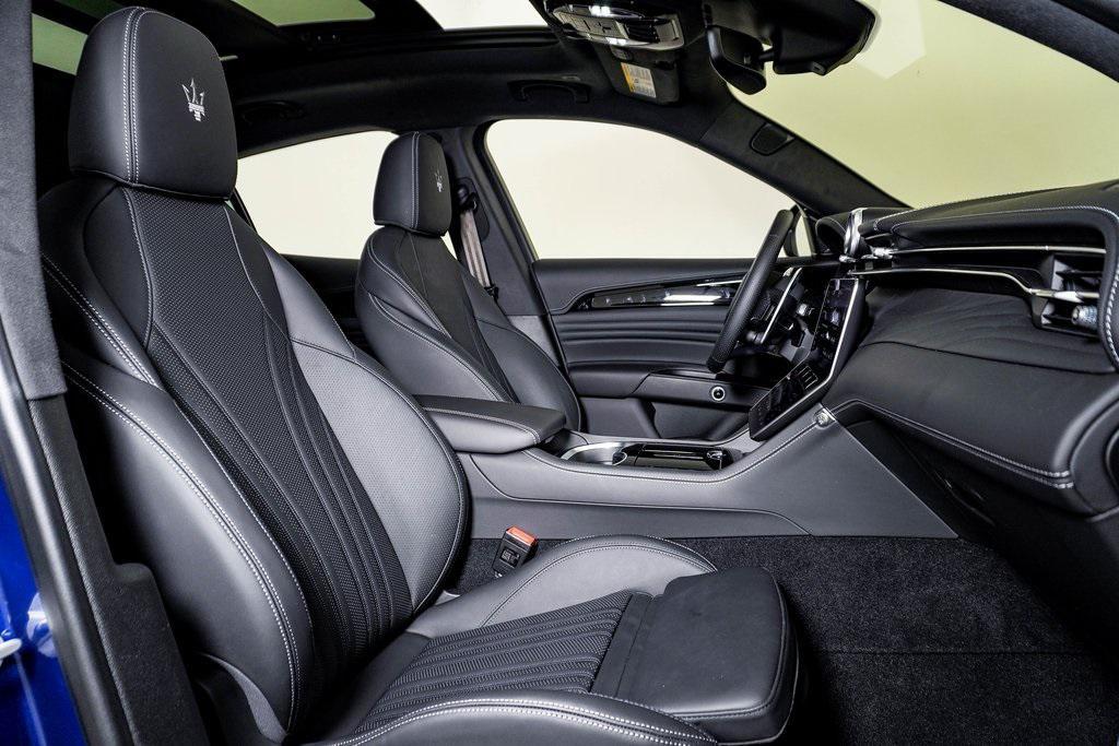 used 2025 Maserati Grecale Folgore car, priced at $68,000