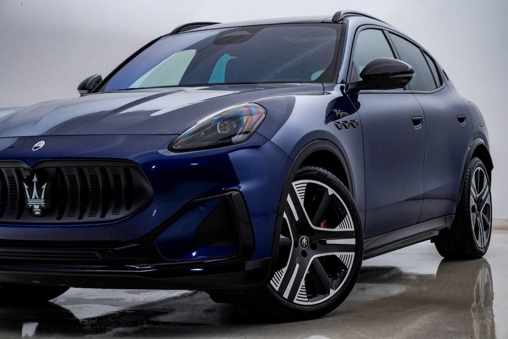used 2025 Maserati Grecale Folgore car, priced at $68,000