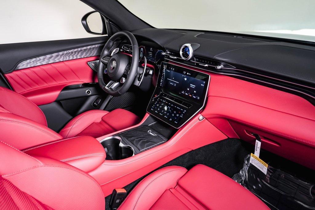 new 2025 Maserati Grecale car, priced at $80,995