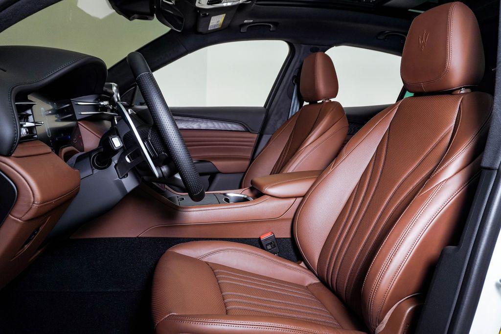 new 2026 Maserati Grecale car, priced at $95,485