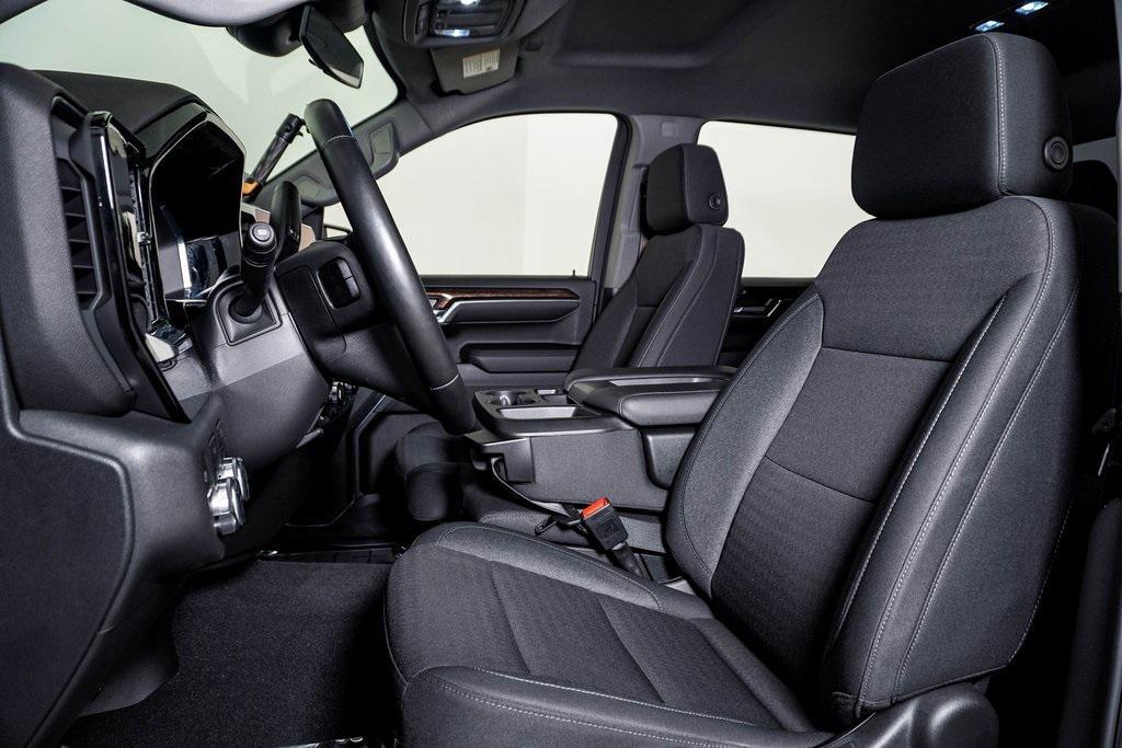 used 2024 GMC Sierra 1500 car, priced at $40,000