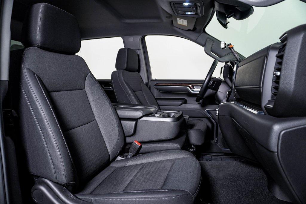 used 2024 GMC Sierra 1500 car, priced at $40,000