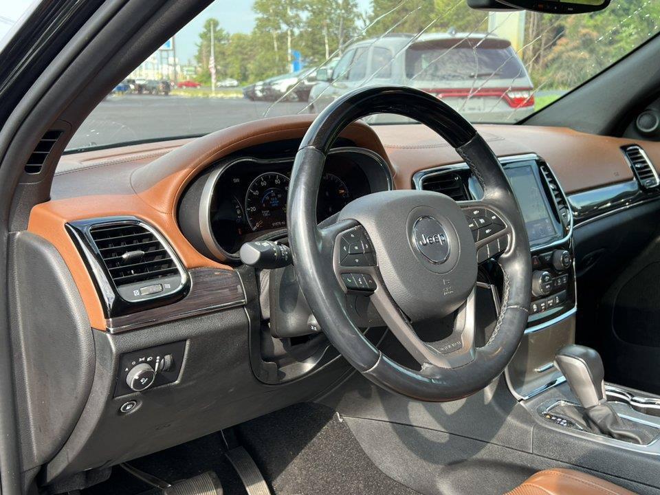 used 2021 Jeep Grand Cherokee car, priced at $27,670