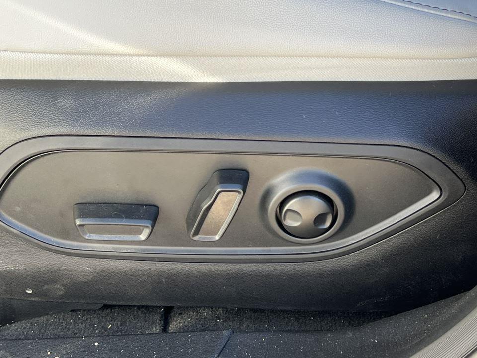 new 2026 Jeep Cherokee car, priced at $40,949