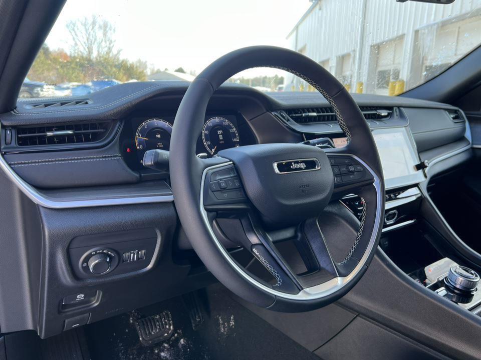 new 2026 Jeep Grand Cherokee car, priced at $47,029