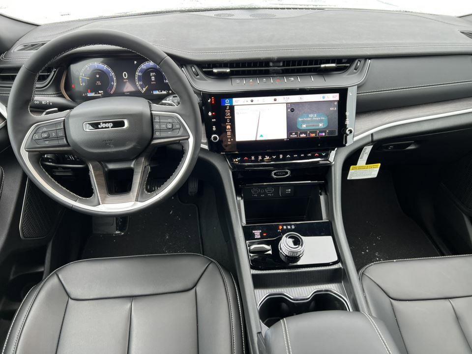 new 2026 Jeep Grand Cherokee car, priced at $47,223