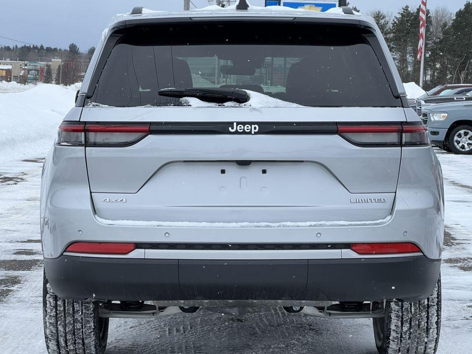 new 2026 Jeep Grand Cherokee car, priced at $47,223