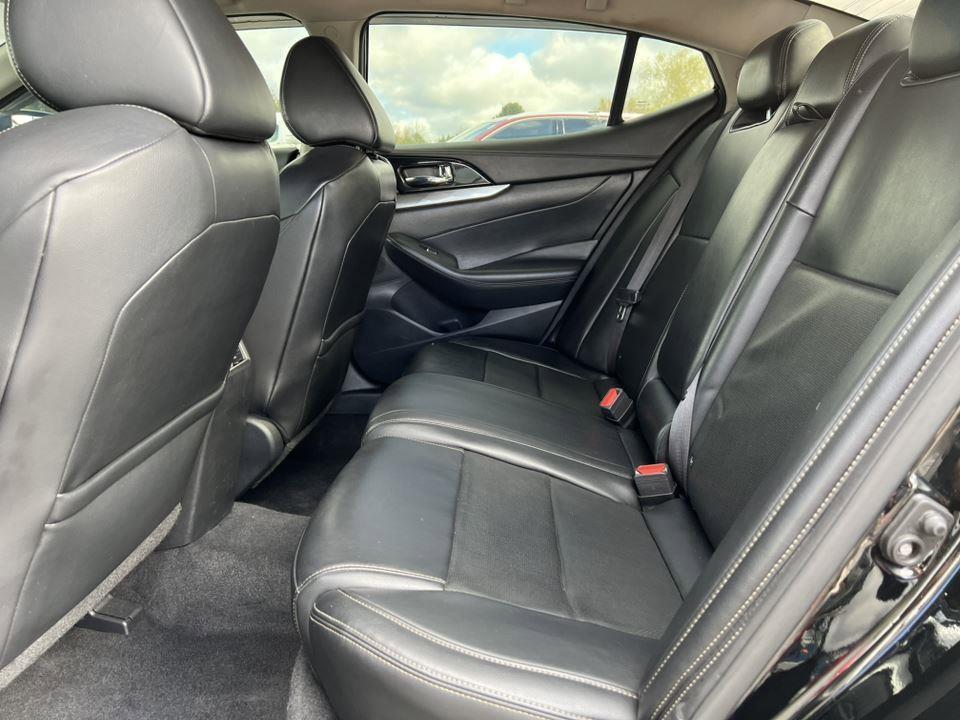 used 2021 Nissan Maxima car, priced at $14,990