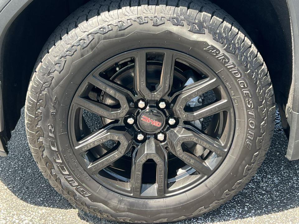 used 2022 GMC Sierra 1500 Limited car, priced at $28,990
