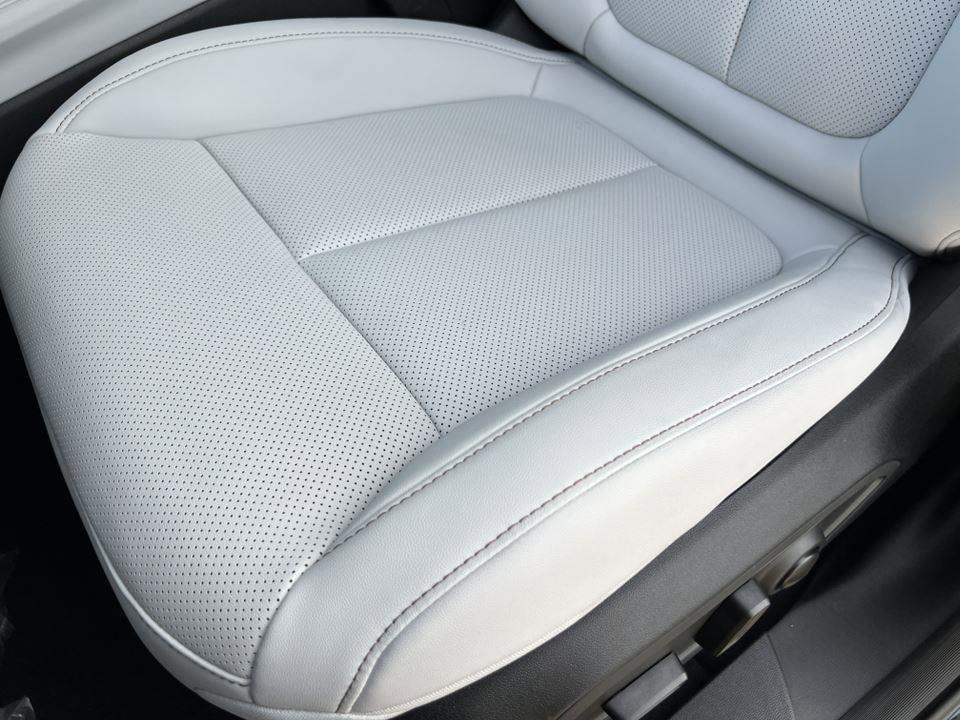 new 2026 Jeep Cherokee car, priced at $44,511