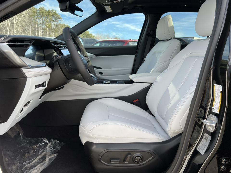 new 2026 Jeep Cherokee car, priced at $44,511