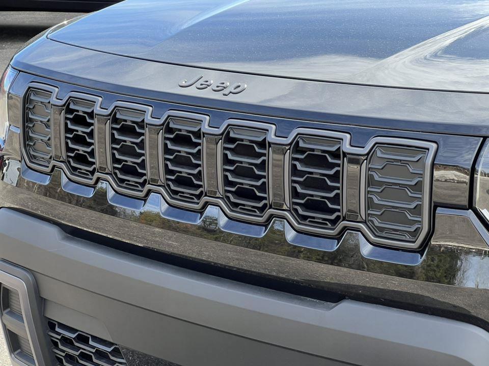 new 2026 Jeep Cherokee car, priced at $44,511