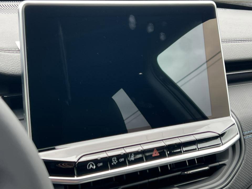 new 2025 Jeep Compass car, priced at $30,999