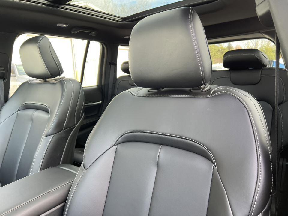 new 2026 Jeep Grand Cherokee car, priced at $50,122