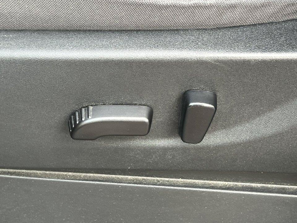 used 2024 Nissan Frontier car, priced at $35,270
