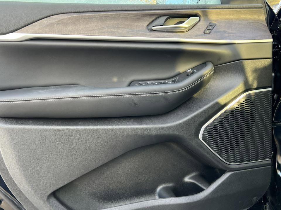 new 2026 Jeep Grand Cherokee car, priced at $48,659