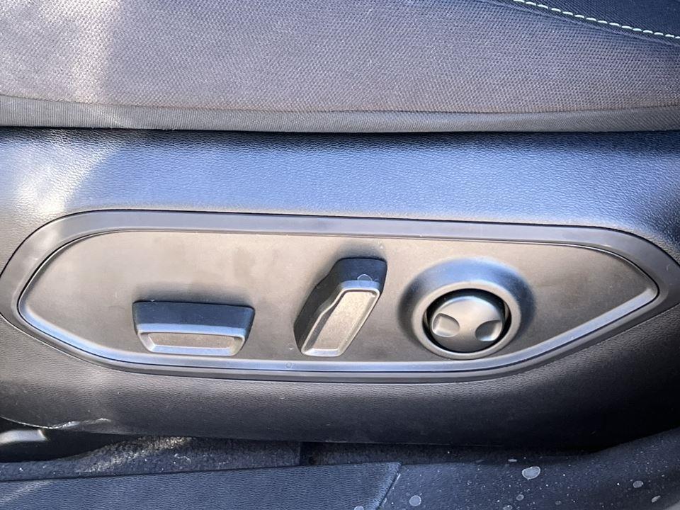 new 2026 Jeep Cherokee car, priced at $40,815