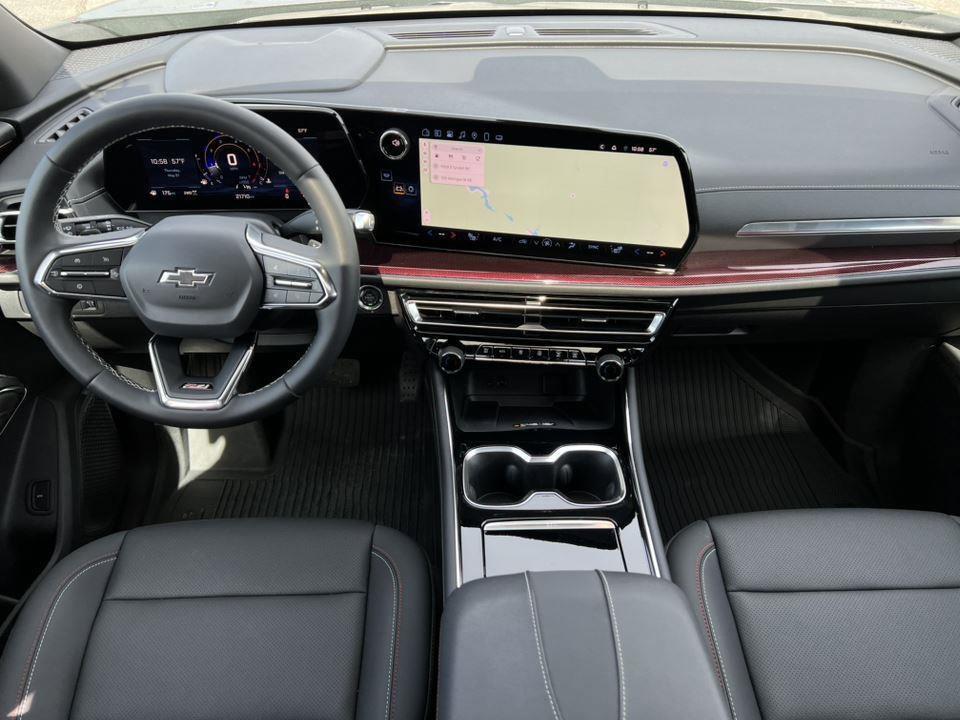 used 2025 Chevrolet Traverse car, priced at $47,490