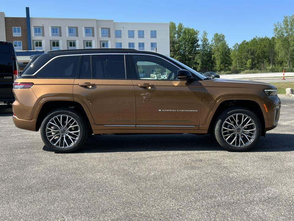 new 2026 Jeep Grand Cherokee car, priced at $57,827