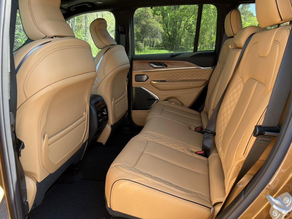 new 2026 Jeep Grand Cherokee car, priced at $57,827