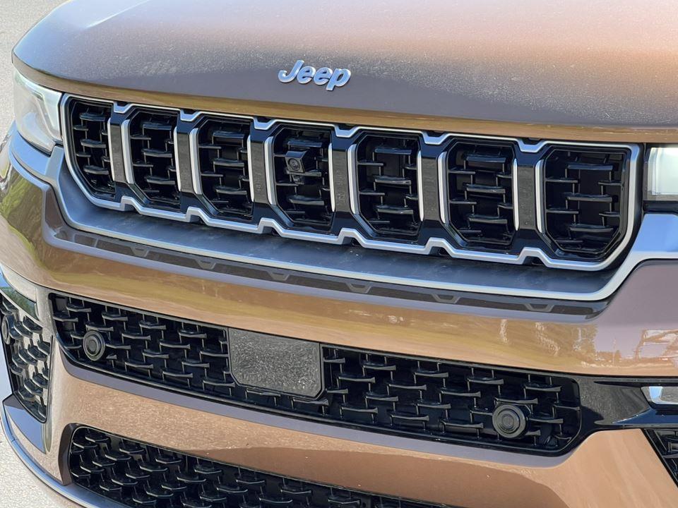 new 2026 Jeep Grand Cherokee car, priced at $57,827