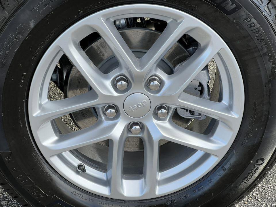 new 2025 Jeep Grand Cherokee car, priced at $39,485