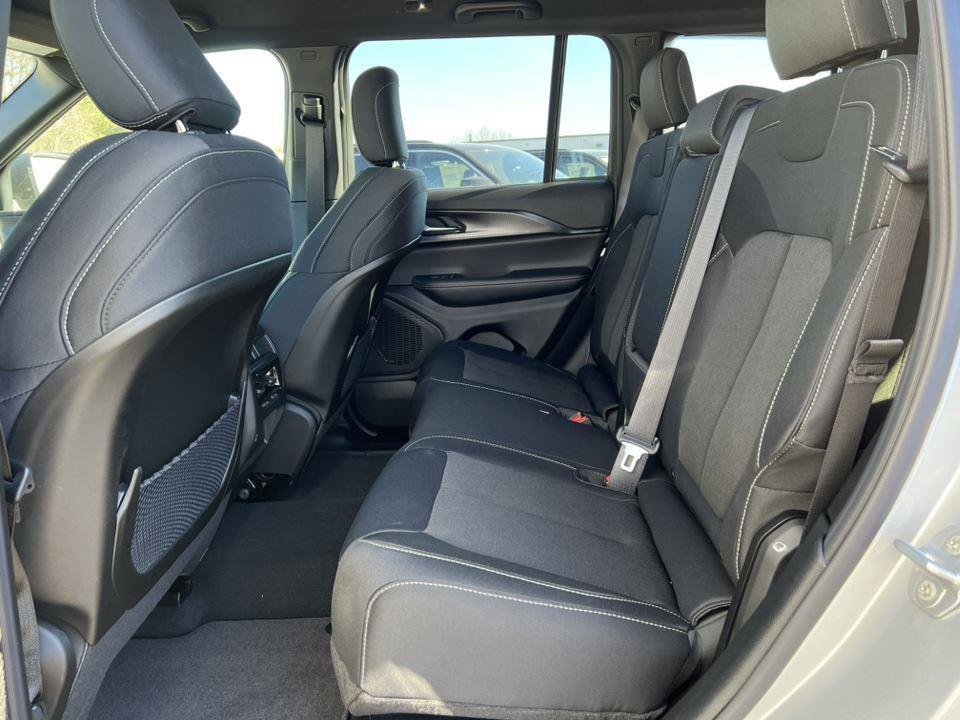 new 2026 Jeep Grand Cherokee car, priced at $42,132