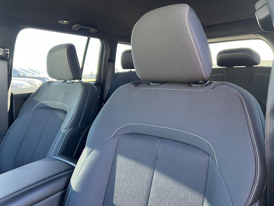 new 2026 Jeep Grand Cherokee car, priced at $42,132