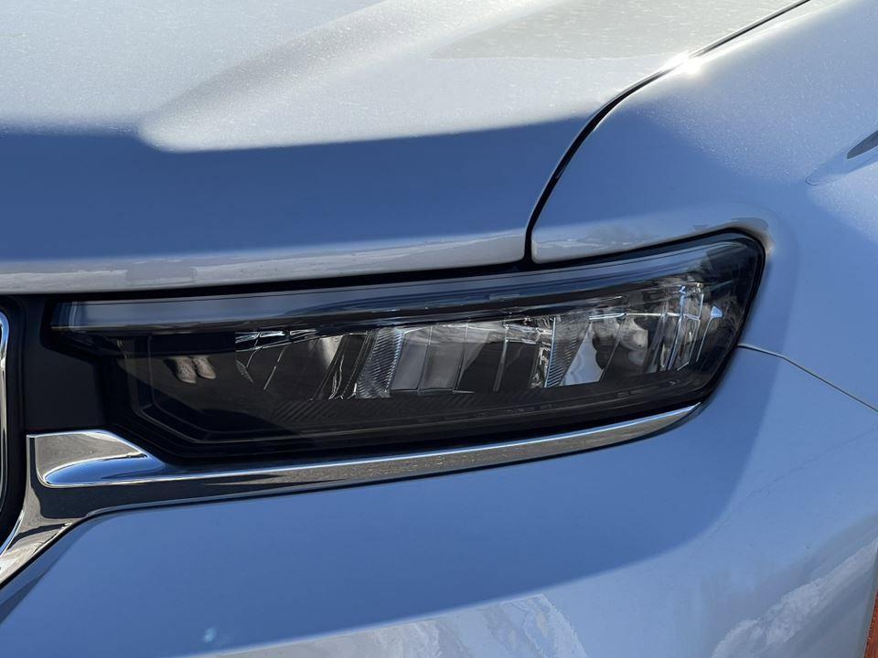 new 2026 Jeep Grand Cherokee car, priced at $42,132