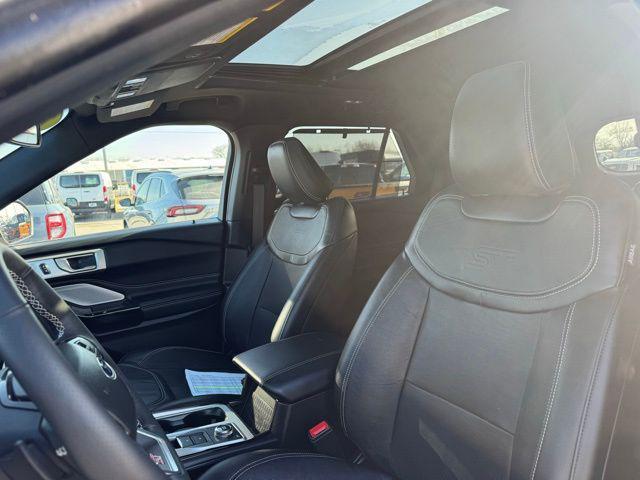 used 2023 Ford Explorer car, priced at $40,680