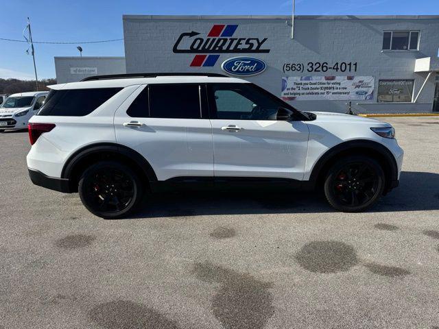 used 2023 Ford Explorer car, priced at $40,680