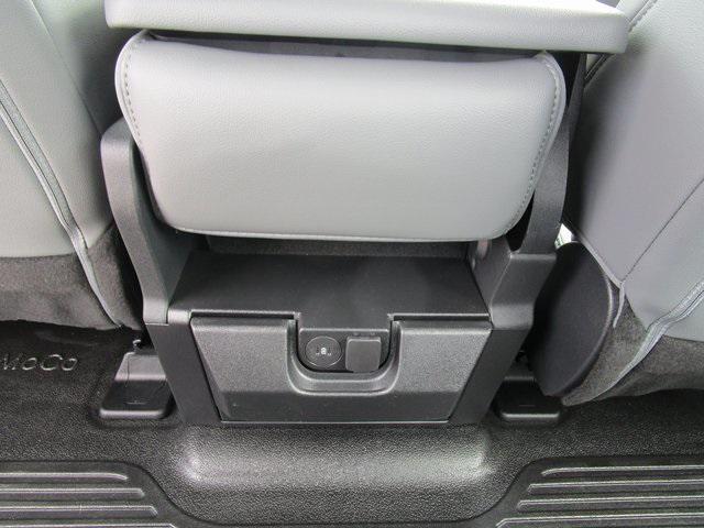 new 2025 Ford F-250 car, priced at $61,803